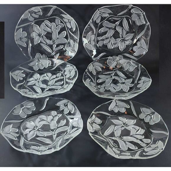 Unmarked Other - 6 Embossed Floral Dinner Plate Clear Thick Glass Textured 8" Wavy Edge Stunning